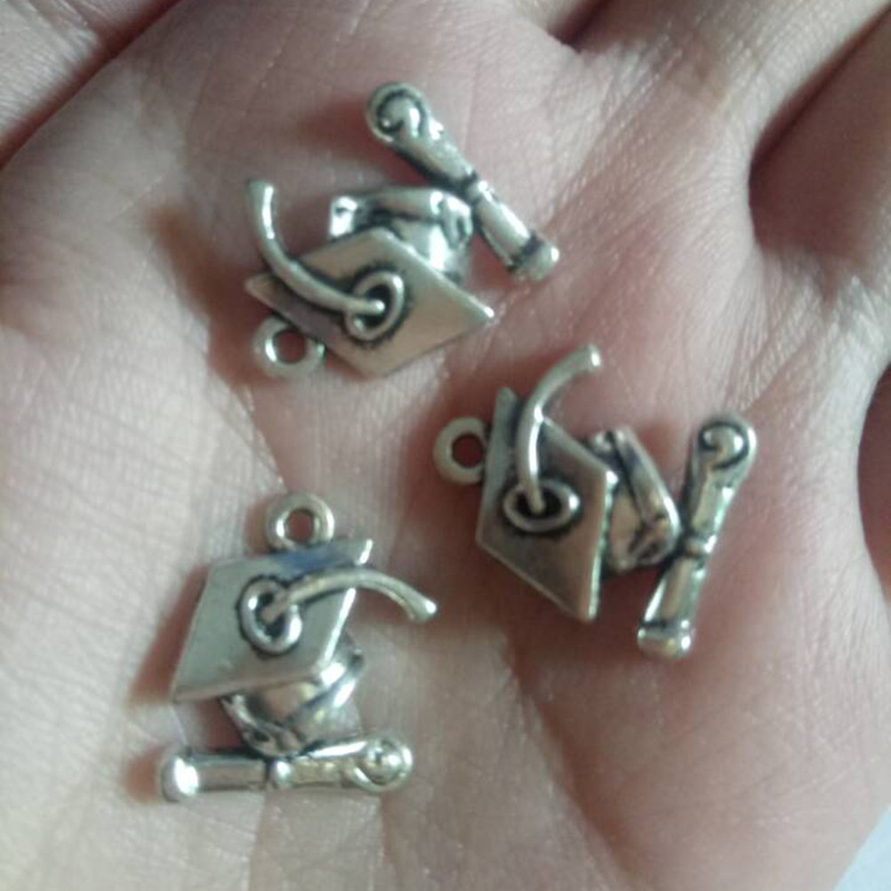 40 stuks diploma-hangers van l - Jewelry Making Diploma recensie en prijs