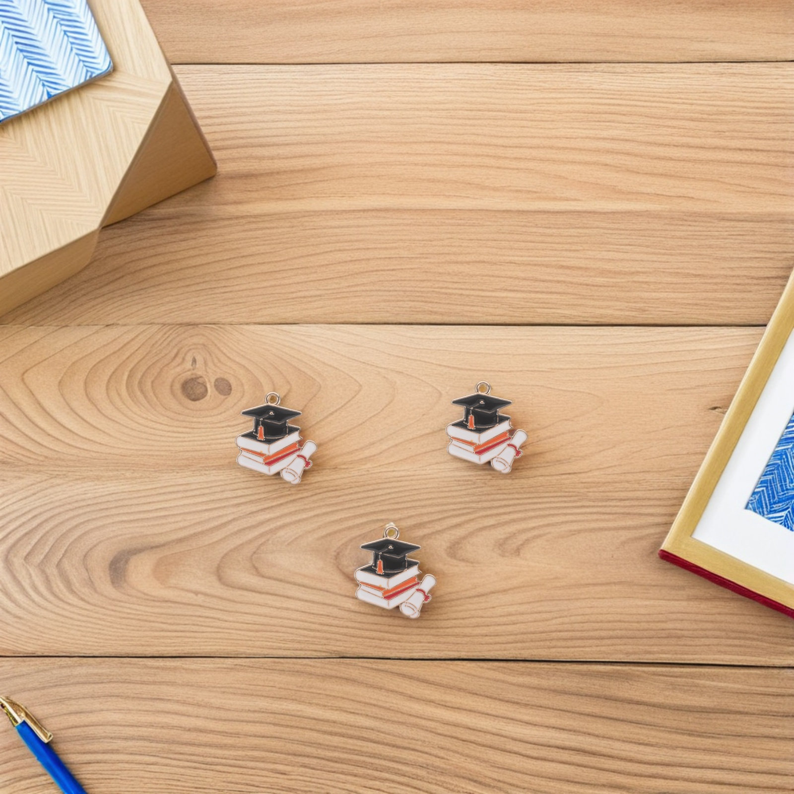 50 stuks legering afstudeerhoe - Jewelry Making Diploma recensie en prijs